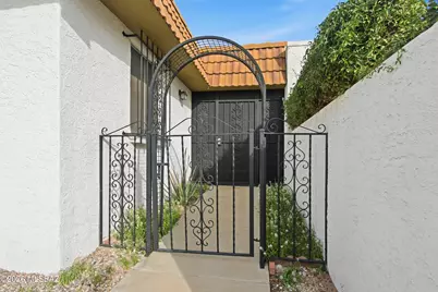 600 E River Road #Unit W, Tucson, AZ 85704 - Photo 3