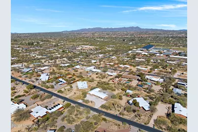 210 W Meadowbrook Drive, Oro Valley, AZ 85704 - Photo 43