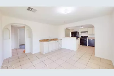 908 E Graybill Drive, Tucson, AZ 85719 - Photo 17