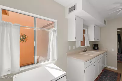 161 N Calle Acuarela, Green Valley, AZ 85614 - Photo 9