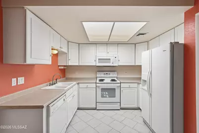 500 W Ocotillo Place, Green Valley, AZ 85614 - Photo 9