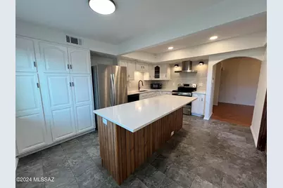 2304 W Paseo Cielo, Tucson, AZ 85742 - Photo 3