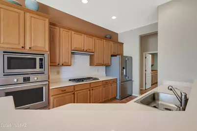 1894 E Longspur Place, Green Valley, AZ 85614 - Photo 13