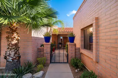 1410 W Hidden Crest Court, Green Valley, AZ 85622 - Photo 1