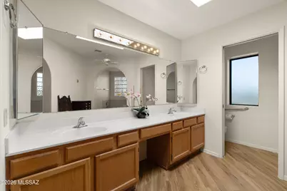 1410 W Hidden Crest Court, Green Valley, AZ 85622 - Photo 17