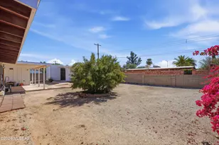 7326 E Montecito Dr, Tucson, AZ 85710 - Photo 35