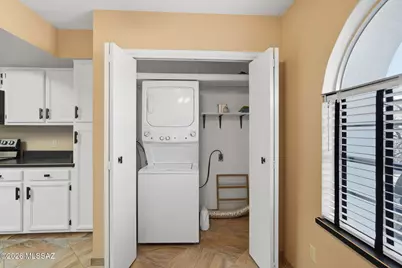 681 W Camino Del Poso, Green Valley, AZ 85614 - Photo 13