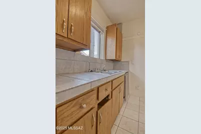 912 E 6th Street, Tucson, AZ 85719 - Photo 11