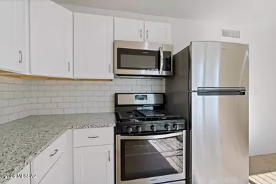 2304 N 10th Avenue, Tucson, AZ 85705 - Photo 7