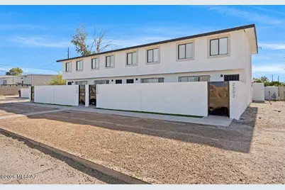 2304 N 10th Avenue, Tucson, AZ 85705 - Photo 1