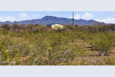 17911 W Husker Lane, Marana, AZ 85653 - Photo 35