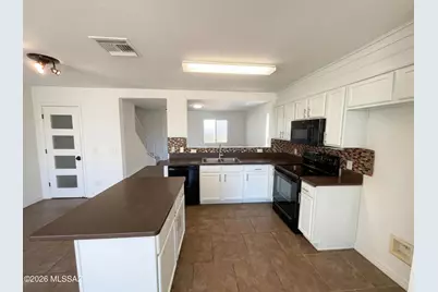 351 W Hammerhead Way, Tucson, AZ 85706 - Photo 9