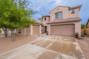 725 West Camino Tunera, Sahuarita, AZ 85629 - Photo 1