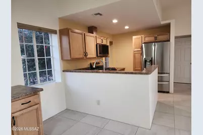 217 S Warren Avenue, Tucson, AZ 85719 - Photo 9