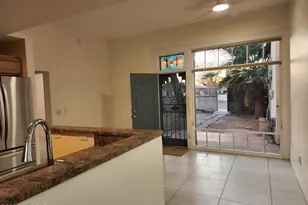 217 S Warren Ave, Tucson, AZ 85719 - Photo 25