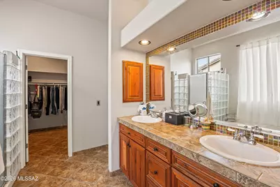 11259 N Mountain Breeze Drive, Tucson, AZ 85737 - Photo 15