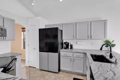 9774 E Holden Place, Tucson, AZ 85748 - Photo 17