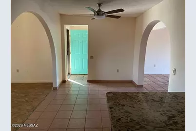 137 E San Vincent Drive, Green Valley, AZ 85614 - Photo 7