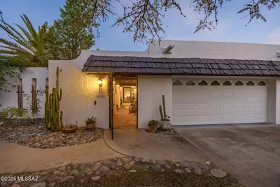 3270 N Sabino Vista Circle, Tucson, AZ 85750 - Photo 1
