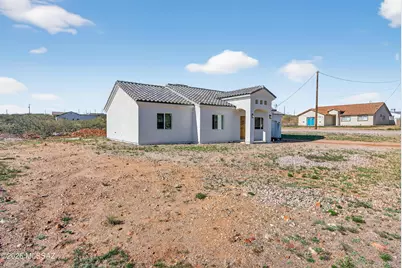 42 Via Irak, Rio Rico, AZ 85648 - Photo 3