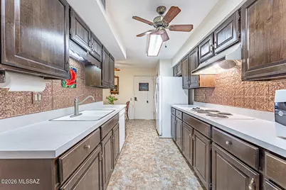 1051 W Camino Sagasta, Green Valley, AZ 85622 - Photo 21