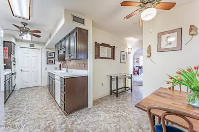 1051 W Camino Sagasta, Green Valley, AZ 85622 - Photo 17