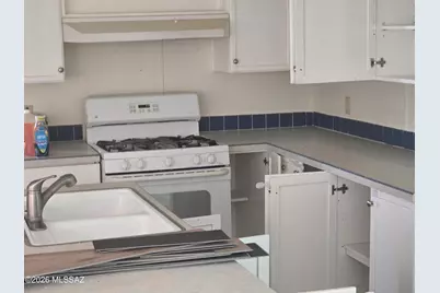 4098 E White Water Drive, Tucson, AZ 85706 - Photo 3