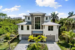 375 Periwinkle Ct, Marco Island, FL 34145 - Photo 1