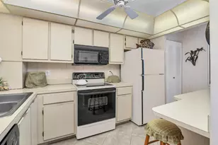 320 Seaview Ct, Marco Island, FL 34145 - Photo 7