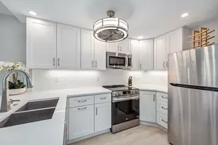 330 Kon Tiki Dr, Naples, FL 34113 - Photo 9