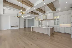 810 Elm Ct, Marco Island, FL 34145 - Photo 5