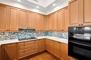 1050 Borghese Ln, Naples, FL 34114 - Photo 7
