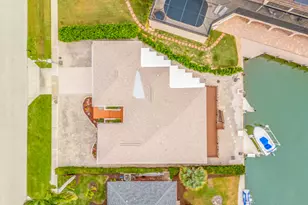851 Perrine Ct, Marco Island, FL 34145 - Photo 3