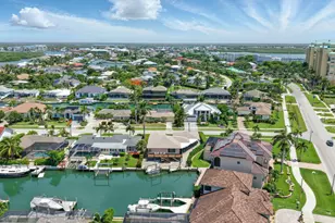 851 Perrine Ct, Marco Island, FL 34145 - Photo 11