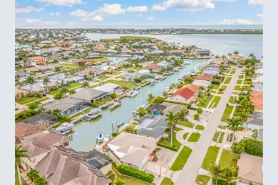 851 Perrine Court, Marco Island, FL 34145 - Photo 3
