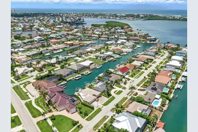 851 Perrine Court, Marco Island, FL 34145 - Photo 23