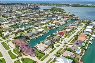 851 Perrine Ct, Marco Island, FL 34145 - Photo 23