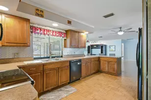 851 Perrine Ct, Marco Island, FL 34145 - Photo 49