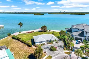 980 Iris Ct, Marco Island, FL 34145 - Photo 1