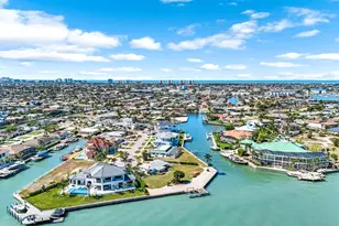 980 Iris Ct, Marco Island, FL 34145 - Photo 5