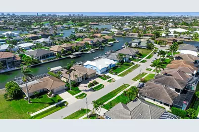 248 Seminole Court, Marco Island, FL 34145 - Photo 7