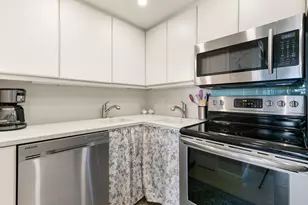 180 Seaview Ct, Marco Island, FL 34145 - Photo 21