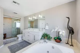 642 La Peninsula Blvd, Naples, FL 34113 - Photo 23