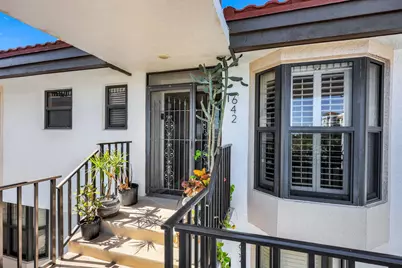 642 La Peninsula Boulevard #642, Naples, FL 34113 - Photo 5