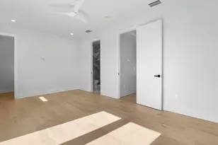 720 Tigertail Ct, Marco Island, FL 34145 - Photo 29