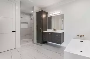 720 Tigertail Ct, Marco Island, FL 34145 - Photo 19