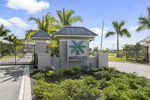 238 Indies Dr E, Naples, FL 34114 - Photo 43