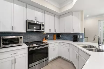 238 Indies Drive E #101, Naples, FL 34114 - Photo 9