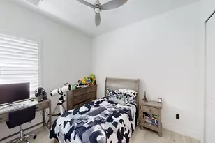 3697 Sapphire Cv Cir, Naples, FL 34114 - Photo 19