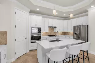 2938 Aviamar Cir, Naples, FL 34114 - Photo 5